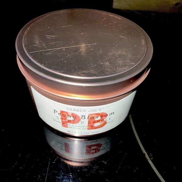TRADER JOES CANDLE [ peony blossom] - Picture 1 of 3